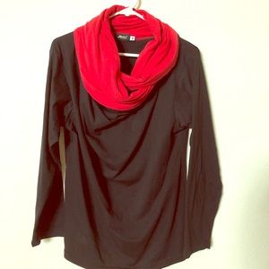 Black and Red Scoop-neck Sweater